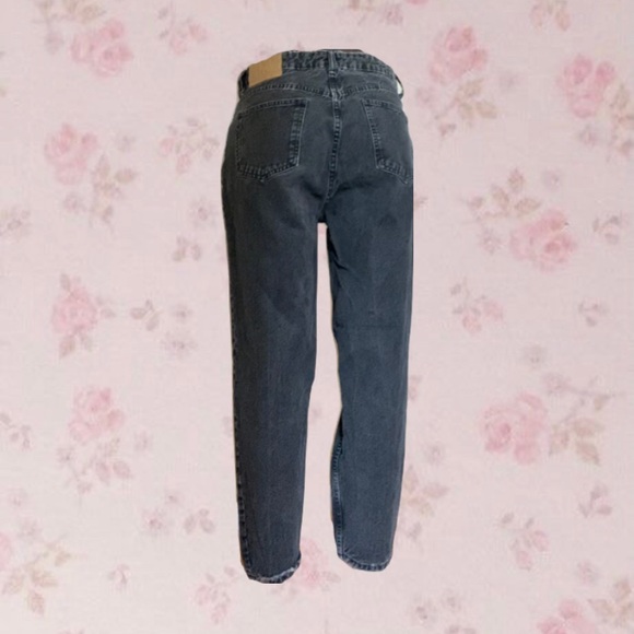 SOLD Black Zara Mom Jeans - Picture 2 of 2
